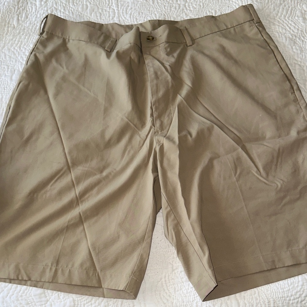 Classic Men's Tan Flat Front Shorts